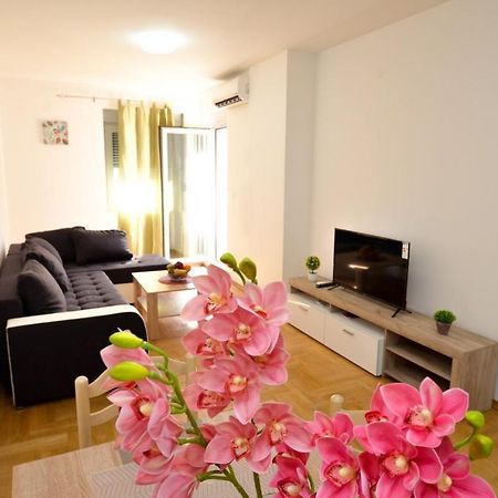 City Center Kotor - Garage Parking Included Екстериор снимка
